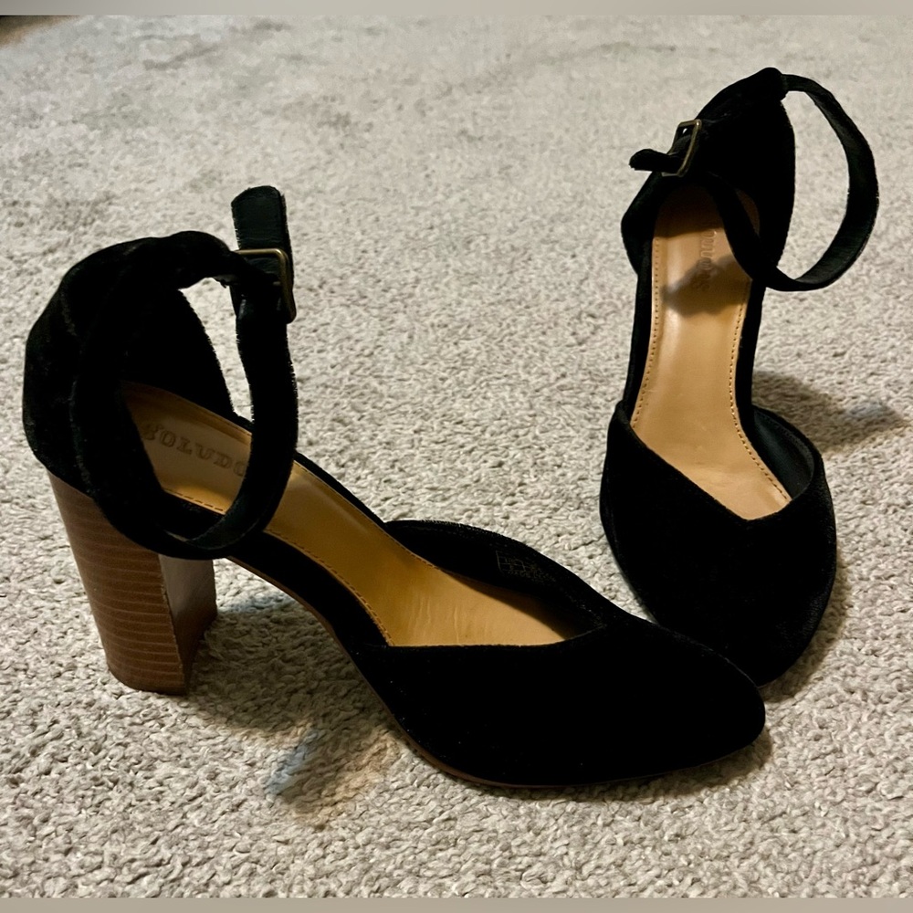 Soludos Black Suede Block Heel Sandals